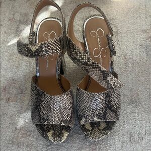 Jessica Simpson Black and Cream Snakeskin Sandals